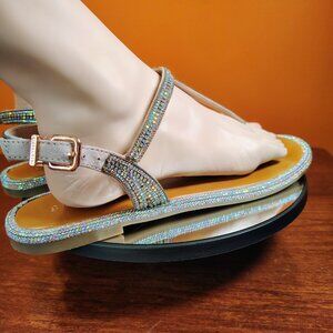 Gianni Bini Rhinestone T Strap Flat Sandals Silver Bling Size 9M